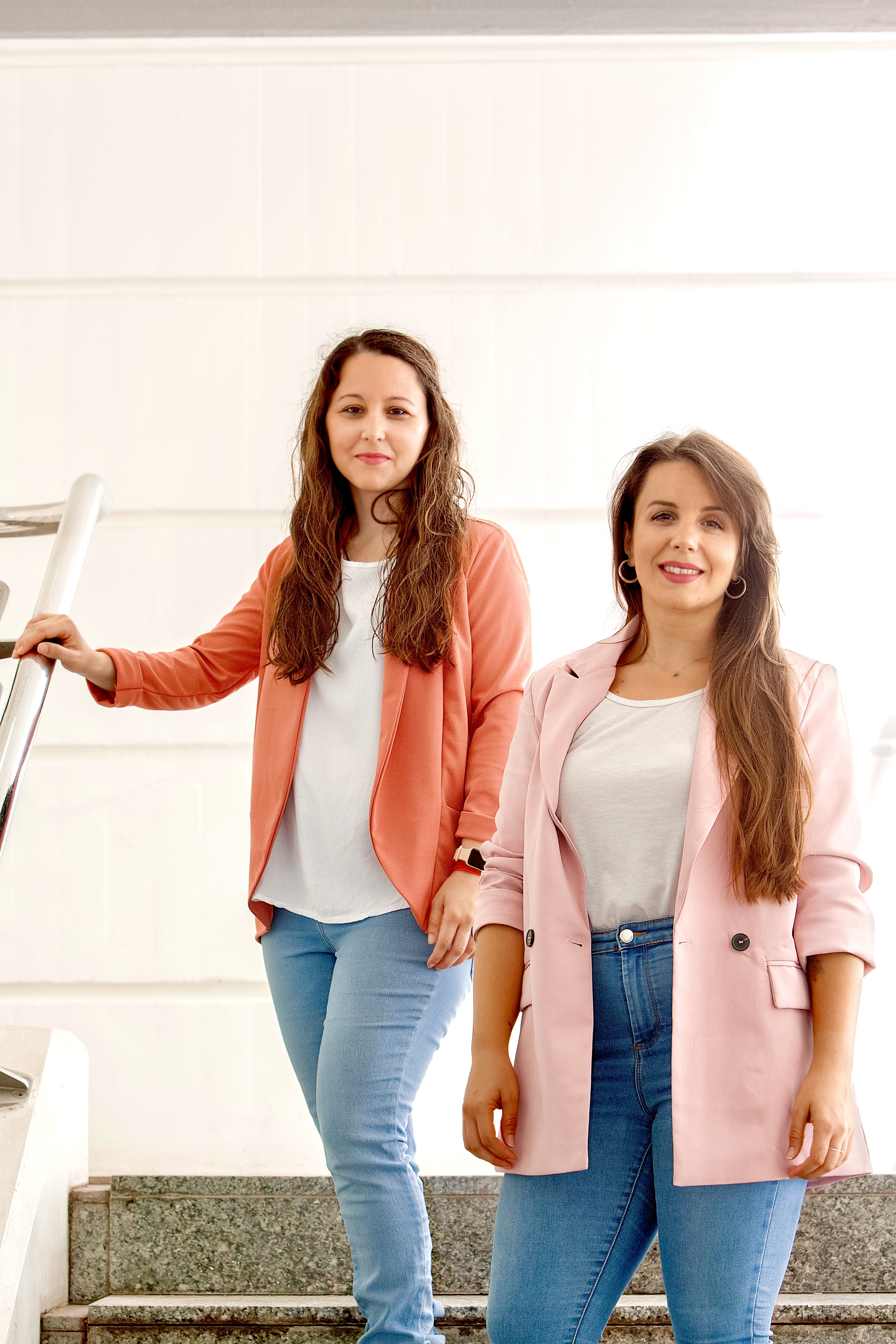 Lorena Honrubia y María Cartagena, autoras de Emocionarse